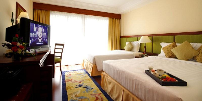 Kalim Resort Patong Extérieur photo