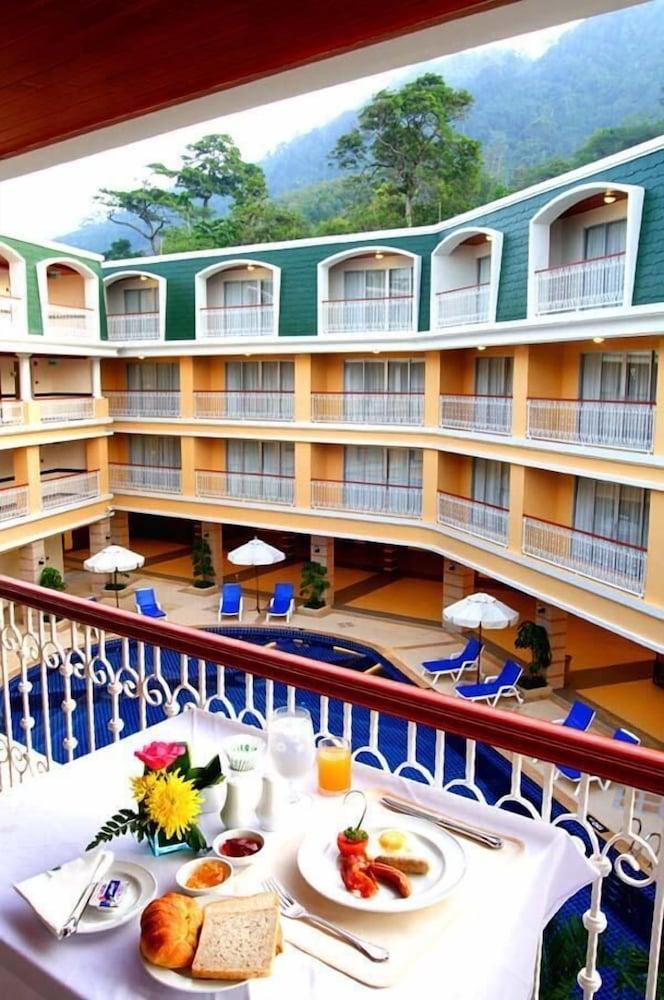 Kalim Resort Patong Extérieur photo