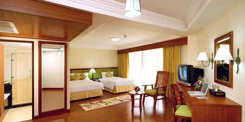Kalim Resort Patong Extérieur photo