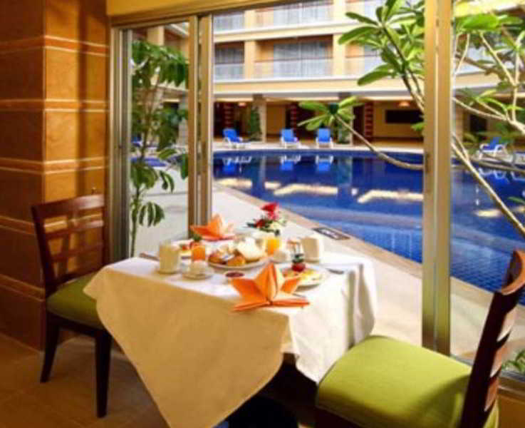 Kalim Resort Patong Extérieur photo